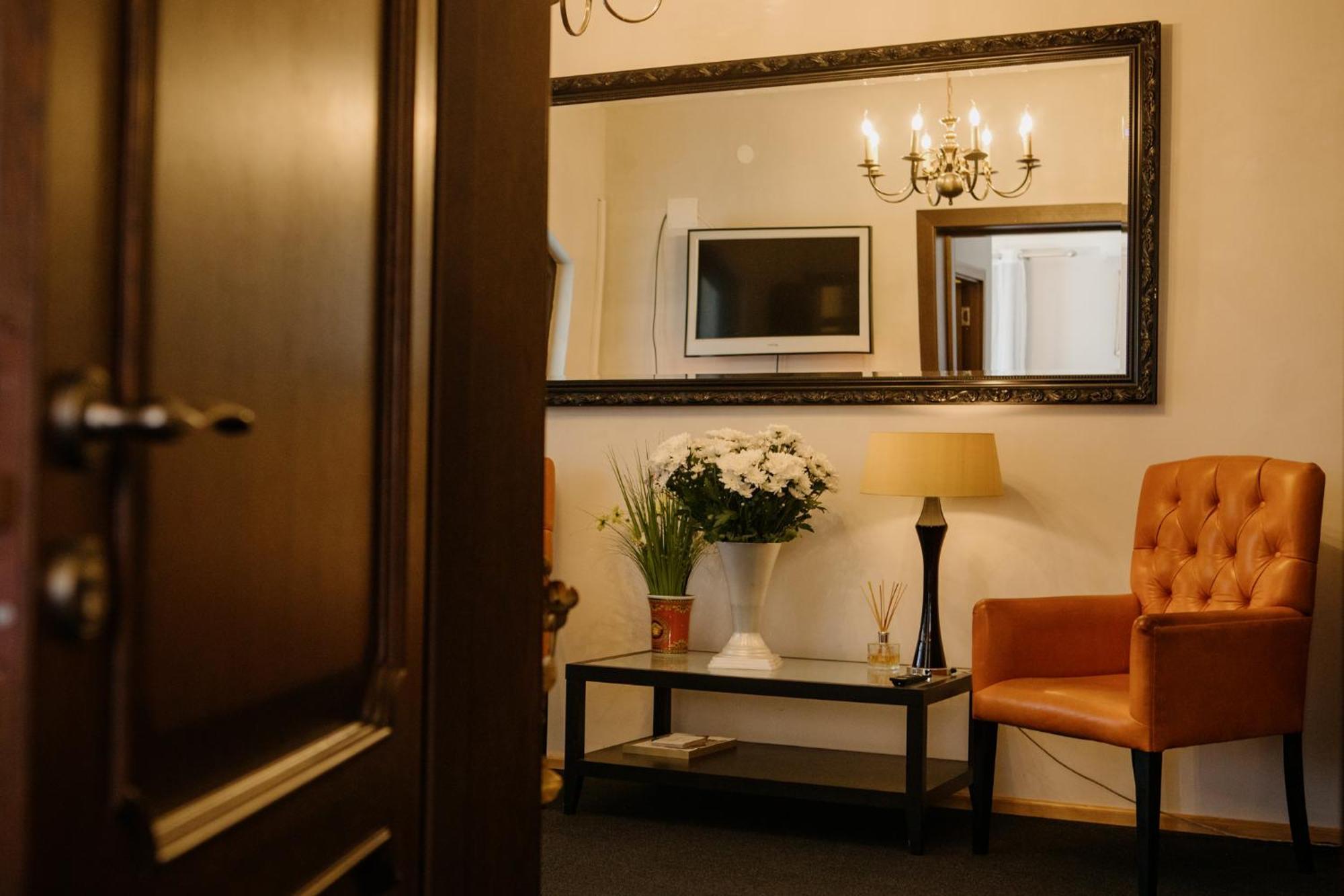 Excelsior Inn Torda Kültér fotó