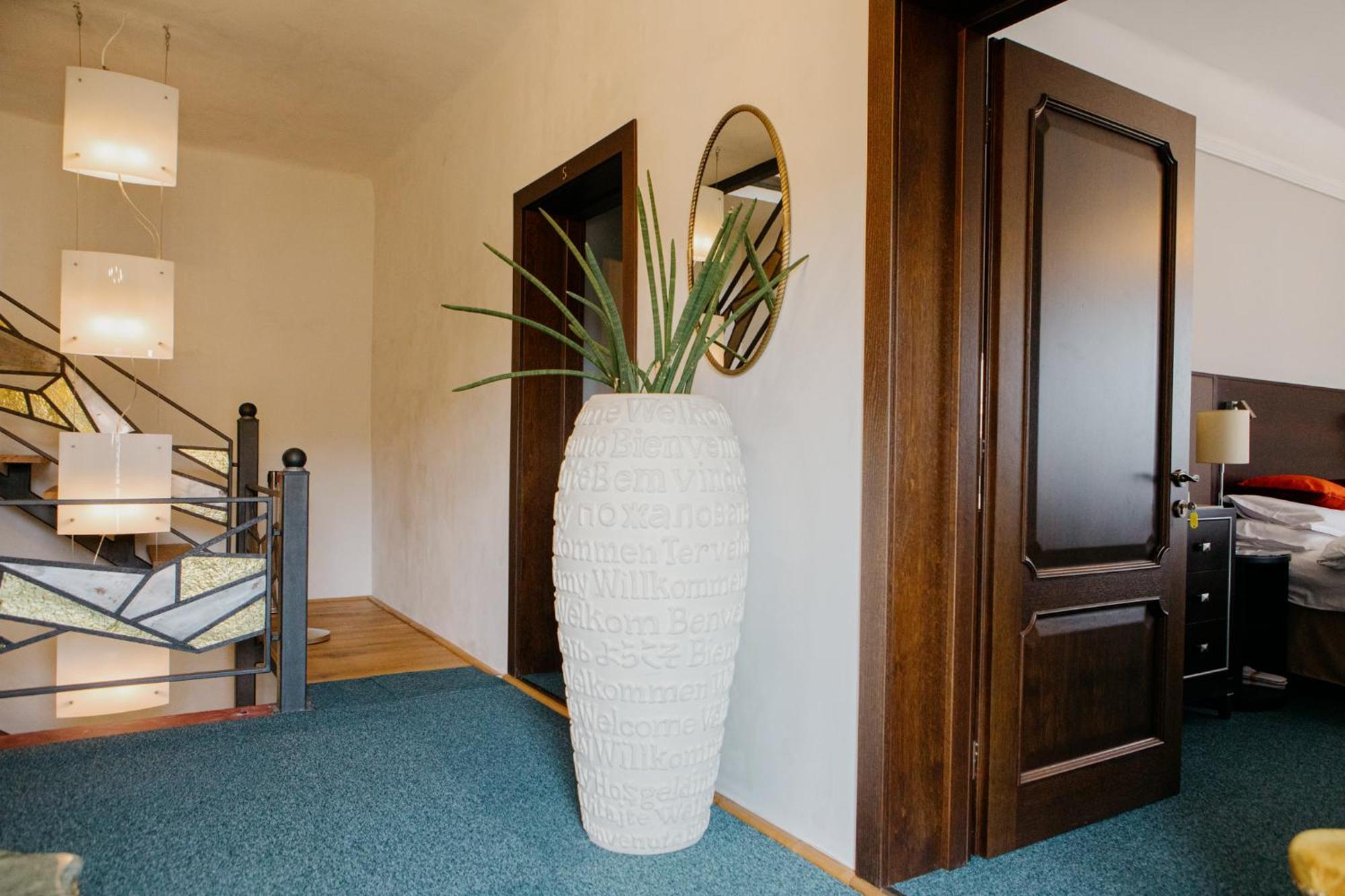 Excelsior Inn Torda Kültér fotó