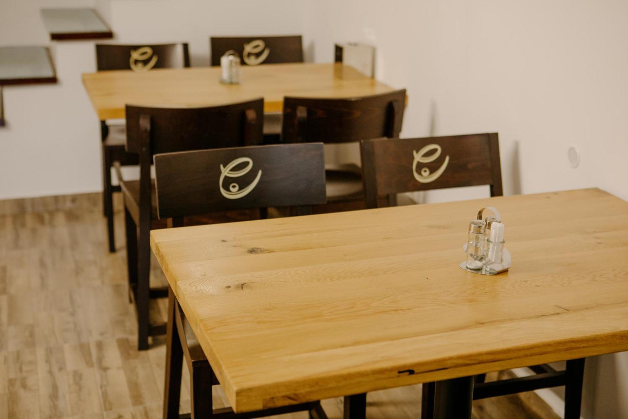Excelsior Inn Torda Kültér fotó