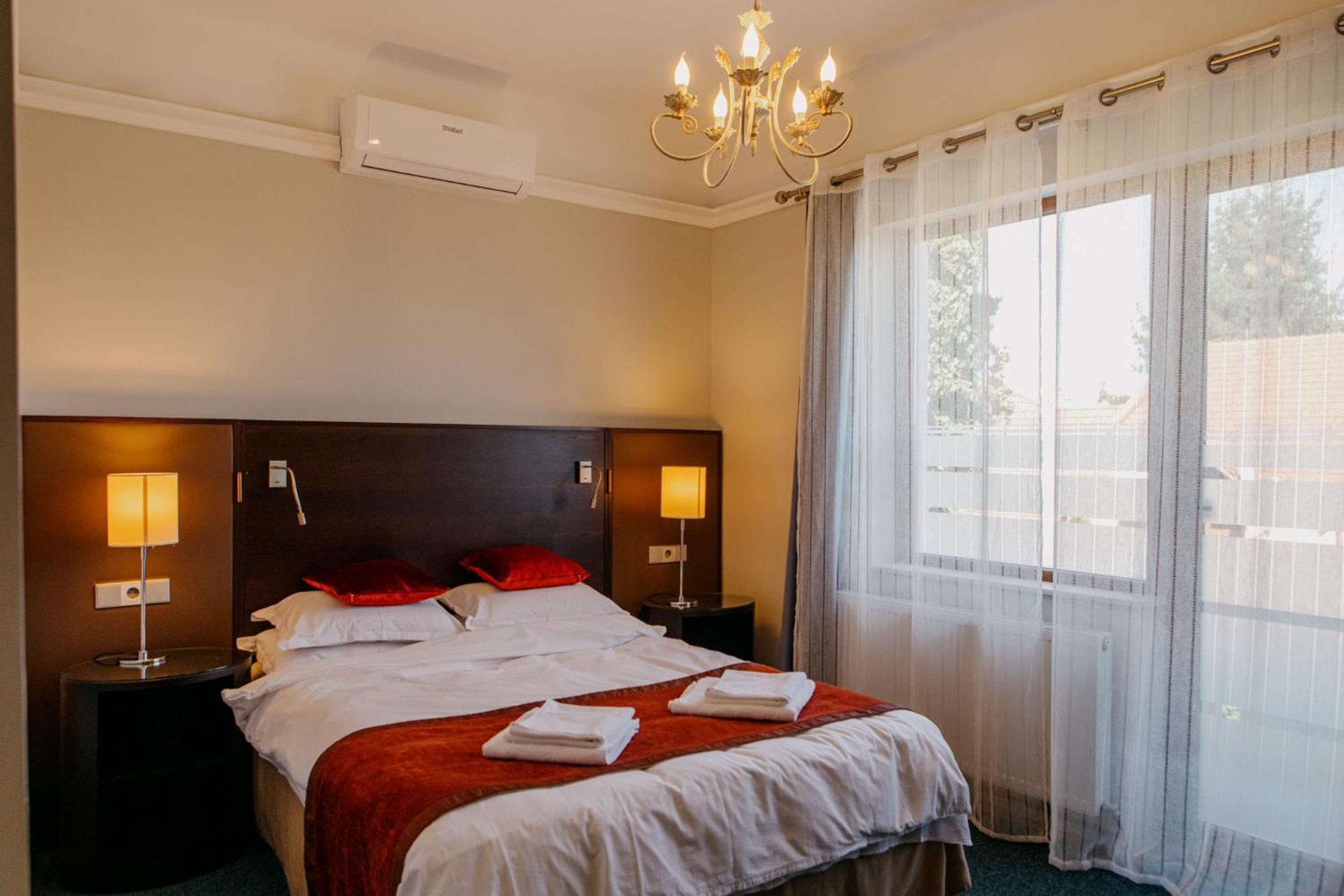 Excelsior Inn Torda Kültér fotó