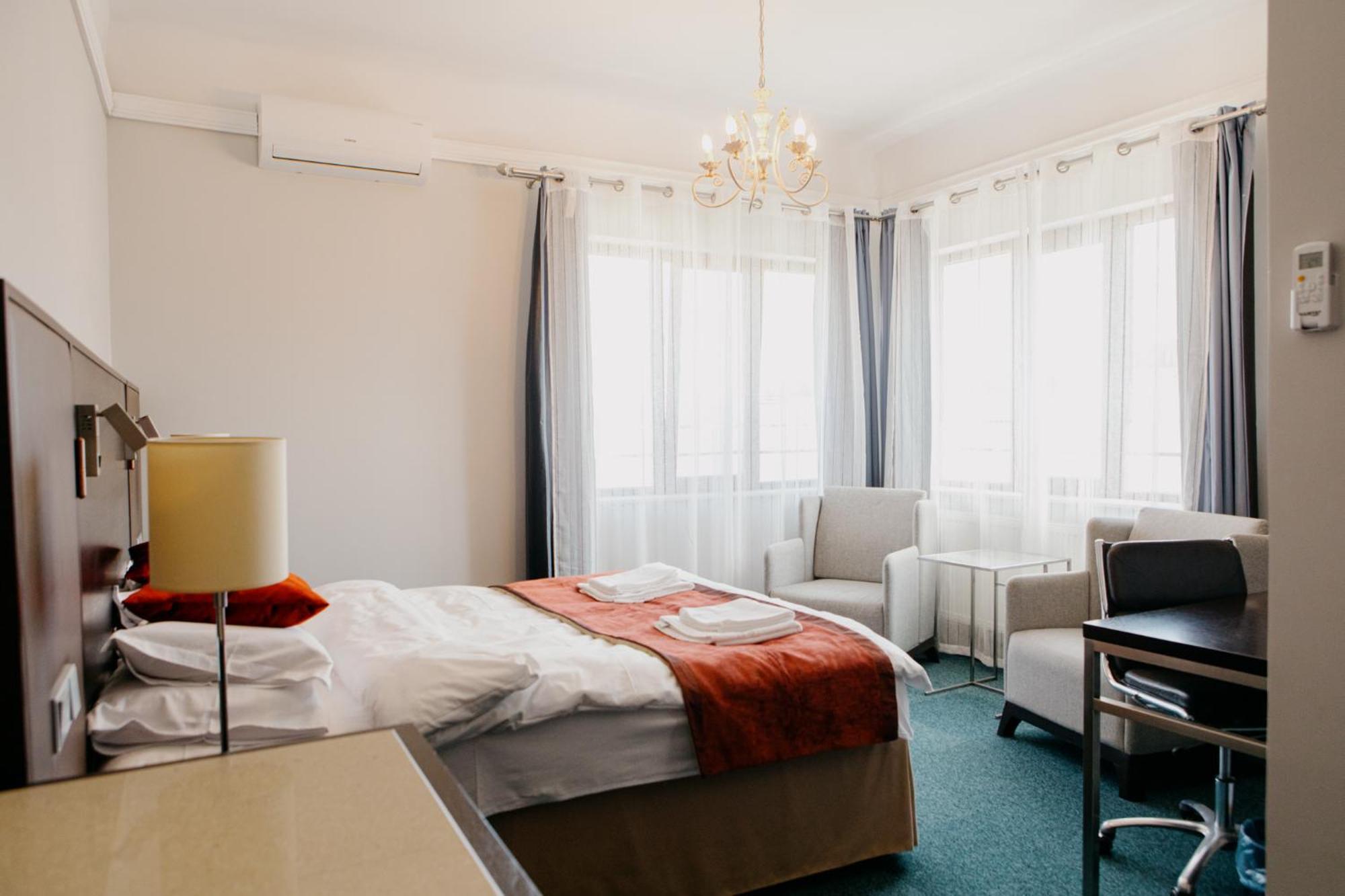 Excelsior Inn Torda Kültér fotó