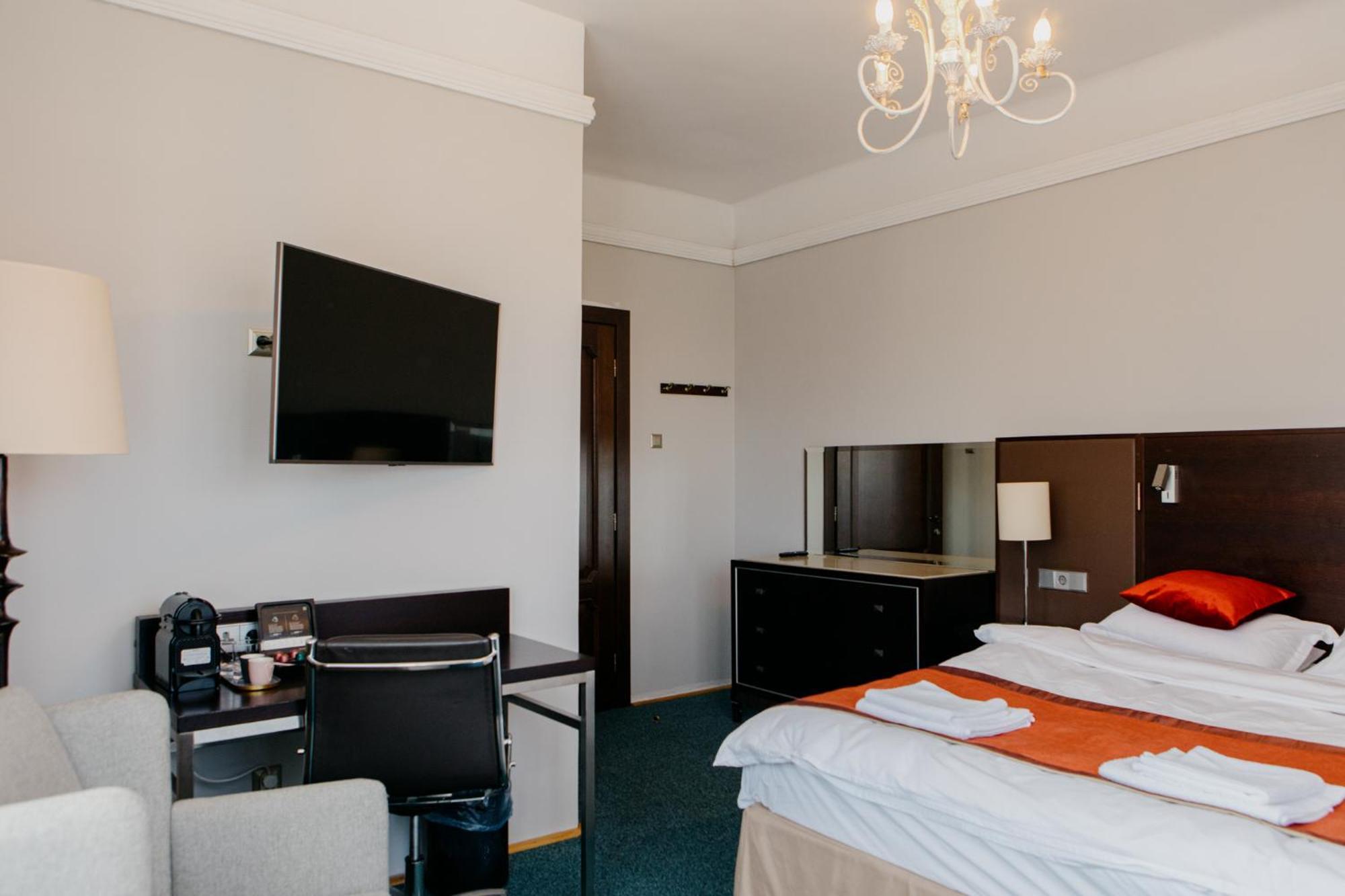 Excelsior Inn Torda Kültér fotó