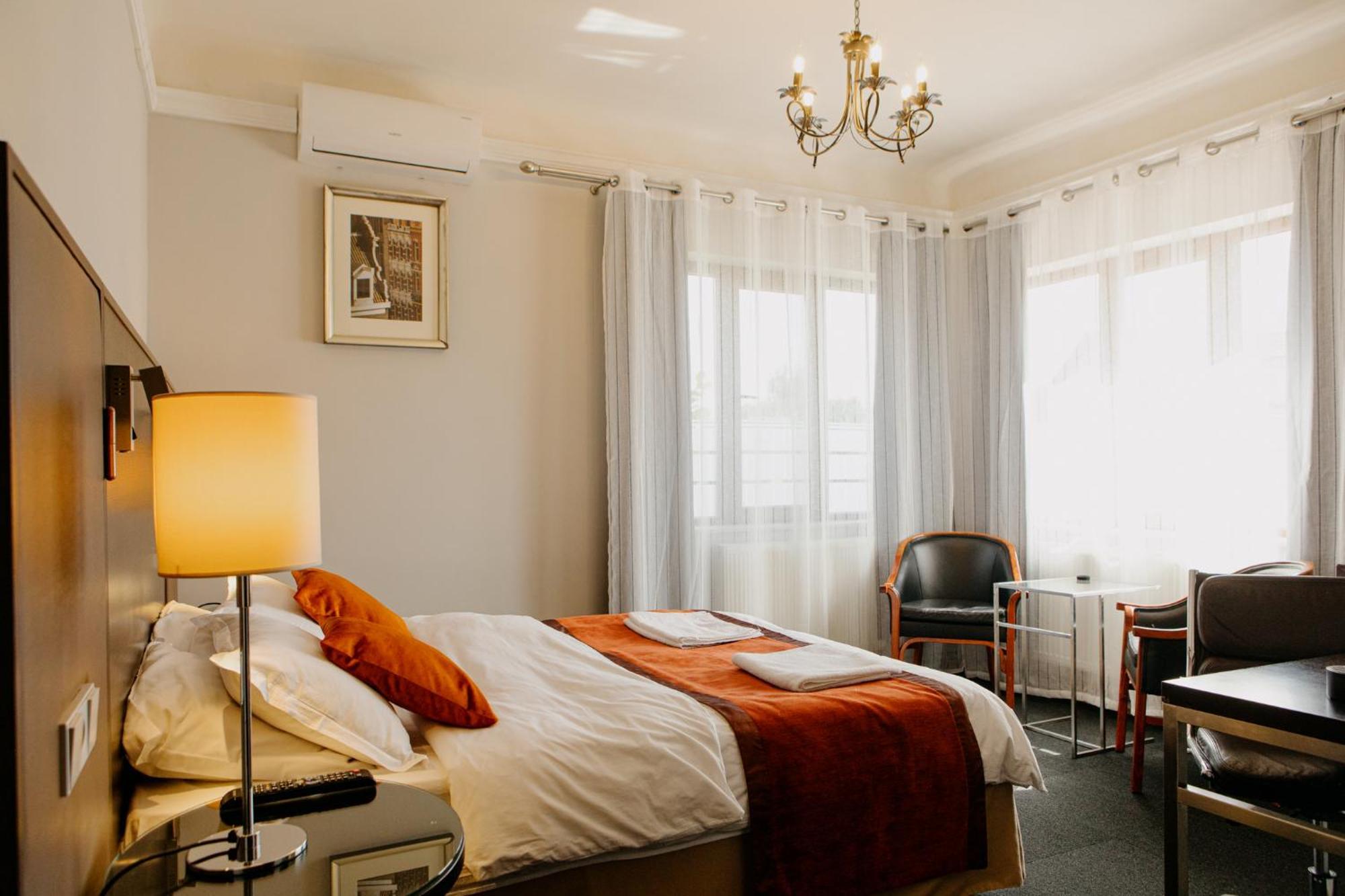 Excelsior Inn Torda Kültér fotó
